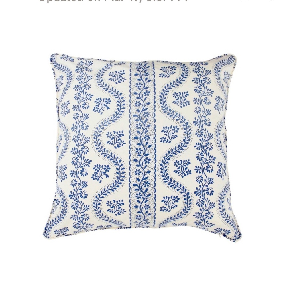 4 sister parish pillows down inserts included.